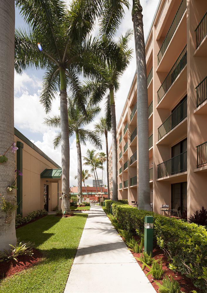 Courtyard By Marriott Fort Lauderdale East / Lauderdale-By-The-Sea Hotel Exterior foto