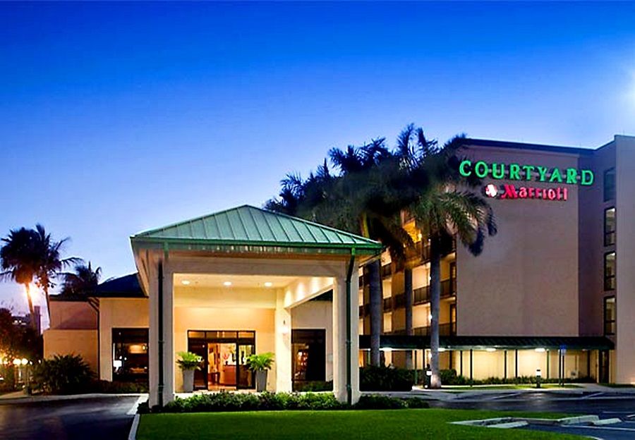 Courtyard By Marriott Fort Lauderdale East / Lauderdale-By-The-Sea Hotel Exterior foto