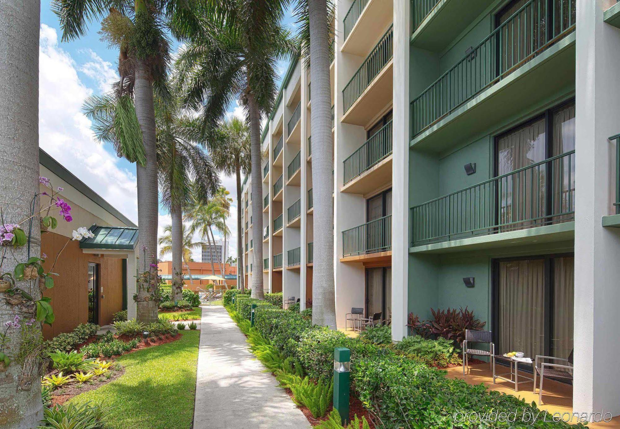 Courtyard By Marriott Fort Lauderdale East / Lauderdale-By-The-Sea Hotel Exterior foto