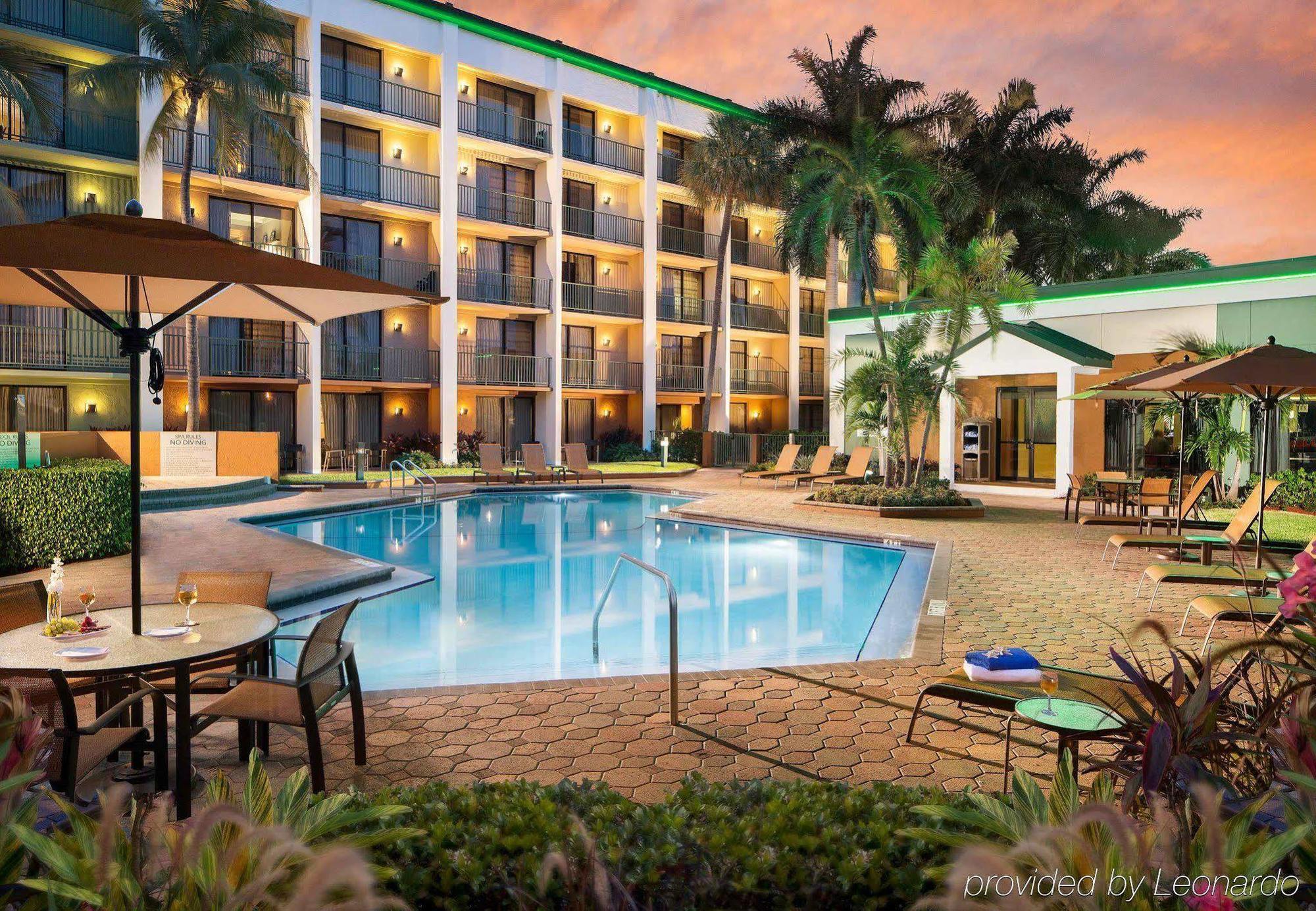 Courtyard By Marriott Fort Lauderdale East / Lauderdale-By-The-Sea Exterior foto
